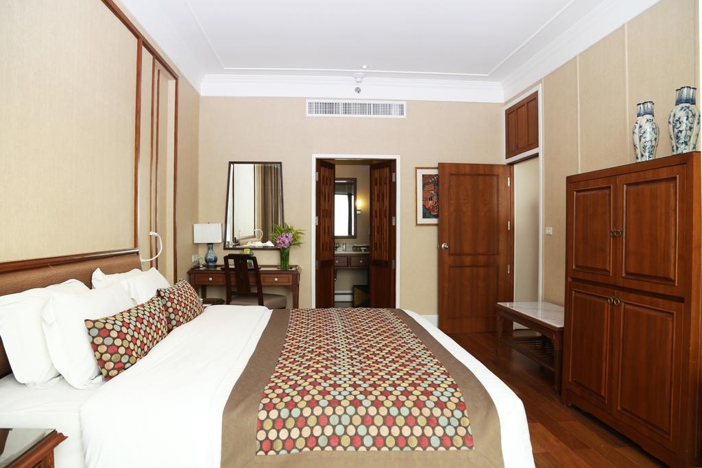 The Empress Hotel - Sha Extra Plus Чіангмай Екстер'єр фото